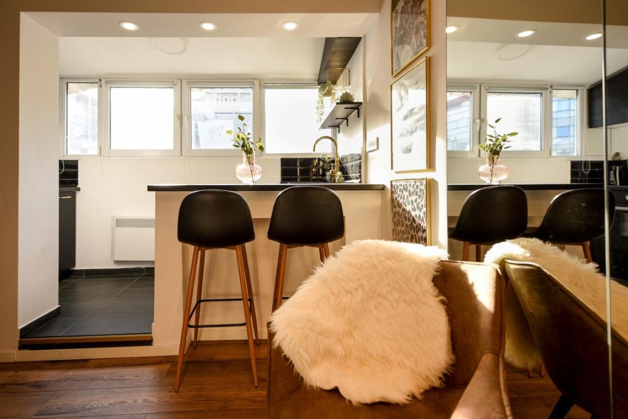 Calea Victoriei Modern Studio - Escape In The City Center Bucureşti Ngoại thất bức ảnh