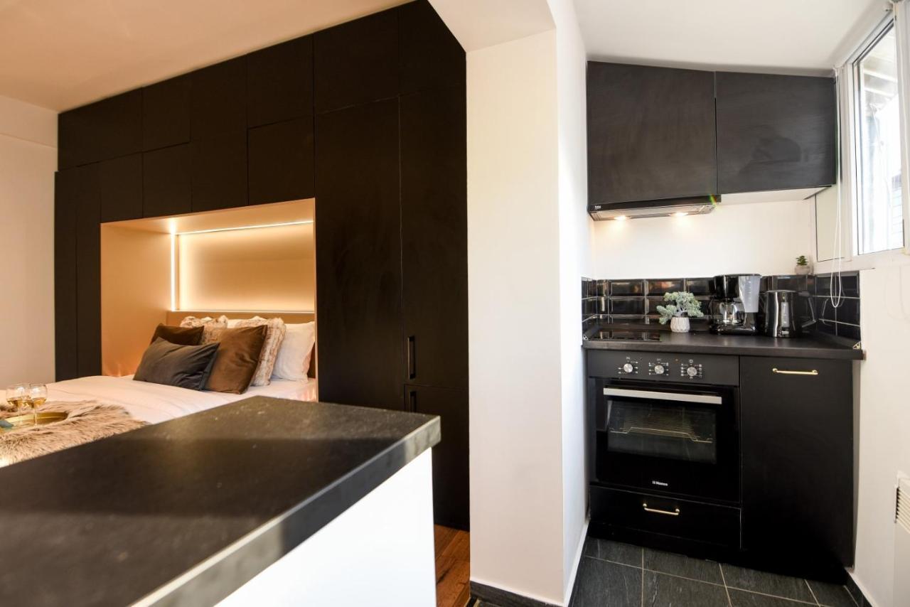 Calea Victoriei Modern Studio - Escape In The City Center Bucureşti Ngoại thất bức ảnh