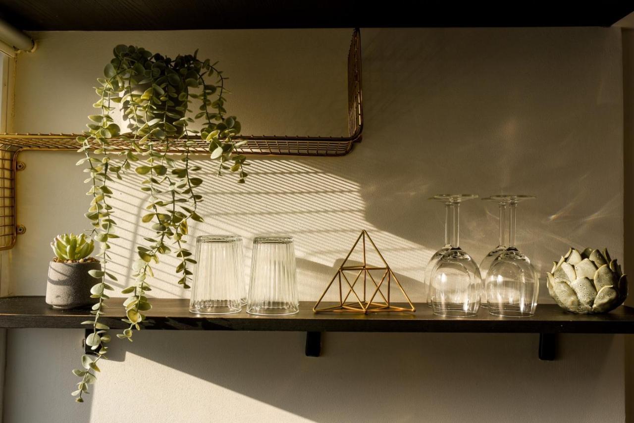 Calea Victoriei Modern Studio - Escape In The City Center Bucureşti Ngoại thất bức ảnh