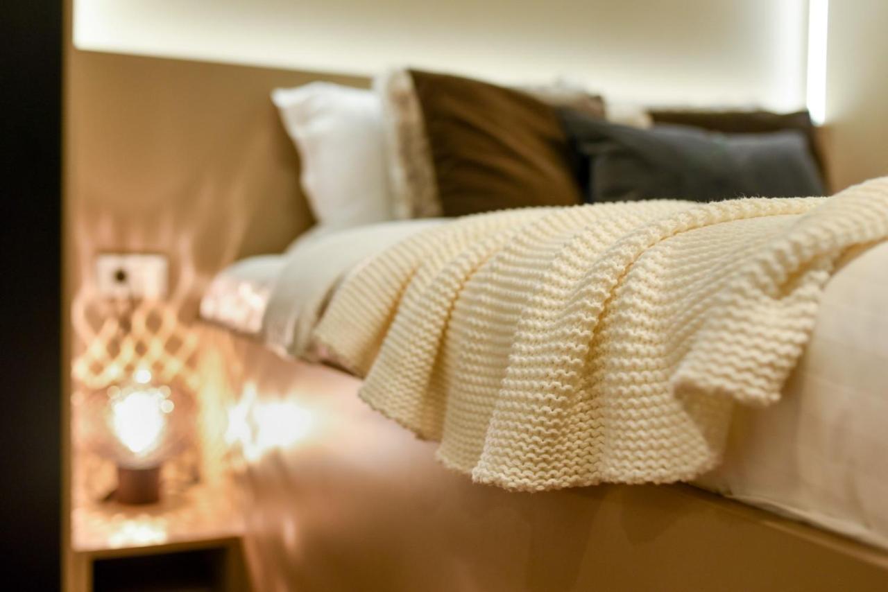 Calea Victoriei Modern Studio - Escape In The City Center Bucureşti Ngoại thất bức ảnh